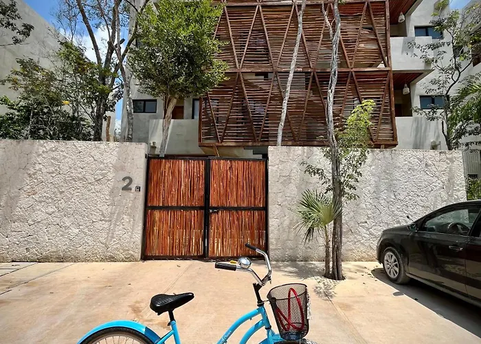 Jungle Gem With Swim-up Pool & Easy Paved Access Apartment *